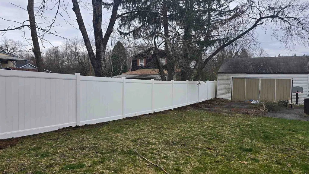 How to Clean a Vinyl Fence: Tips for a Bright and Beautiful Fence