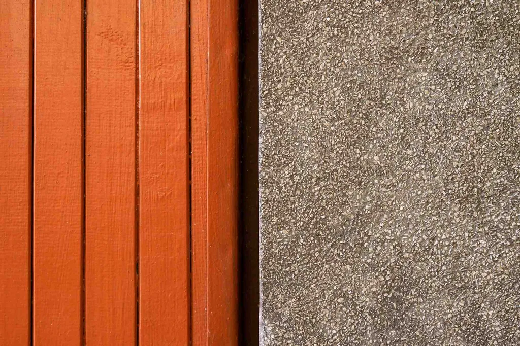 Wood vs. Vinyl Fence | Which is Best for Your Yard?