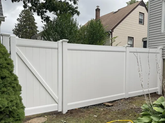 Completed residential vinyl fence project in NJ